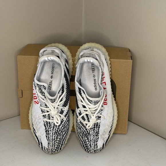 Adidas Yeezy Boost 350 V2 - White, Black, and Red - Picture 3 of 4